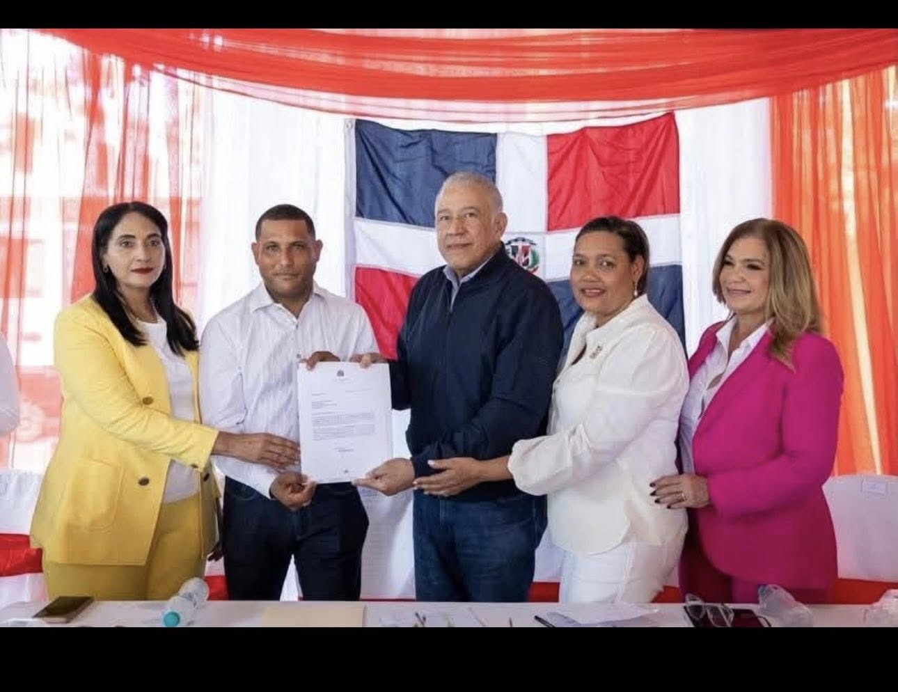 Las Charcas avanza: RD$87.7 millones para obras de desarrollo municipal